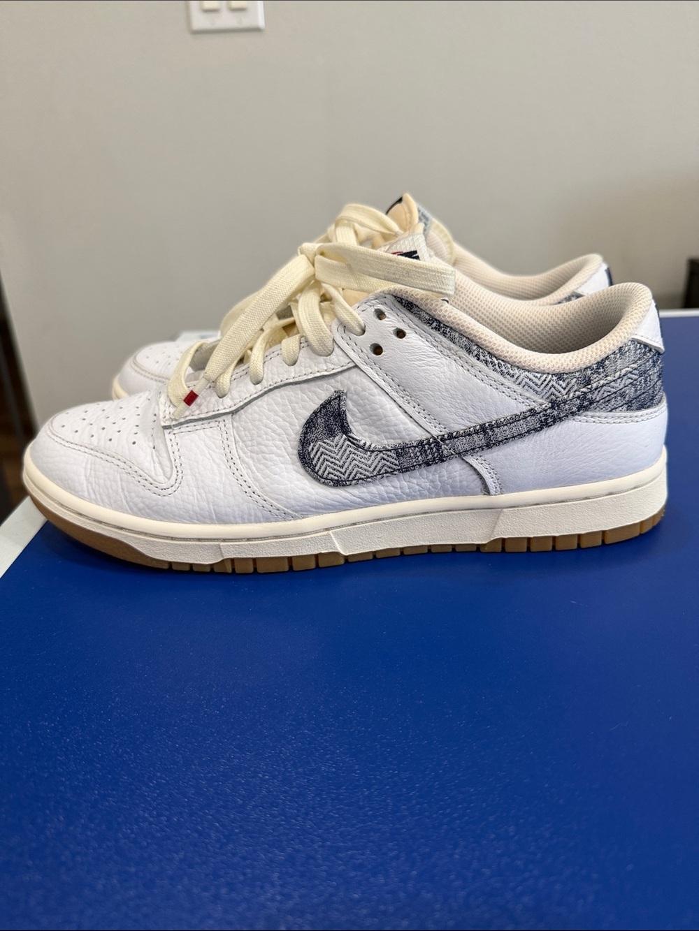 Nike Dunk Low "Washed Denim" (style code FN6881-100) Men’s 9 - Picture 3 of 8